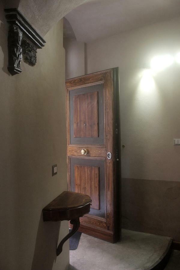 Lovingenoa - Antico Convento Apartment Exterior foto